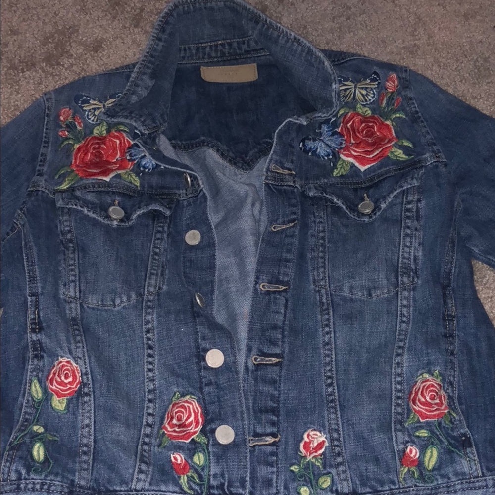 Embroidered denim jacket